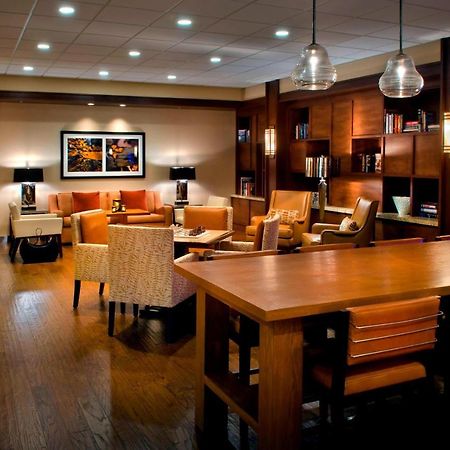 ทรัมบุล แมริออท เชลตัน Hotel Trumbull ภายนอก รูปภาพ