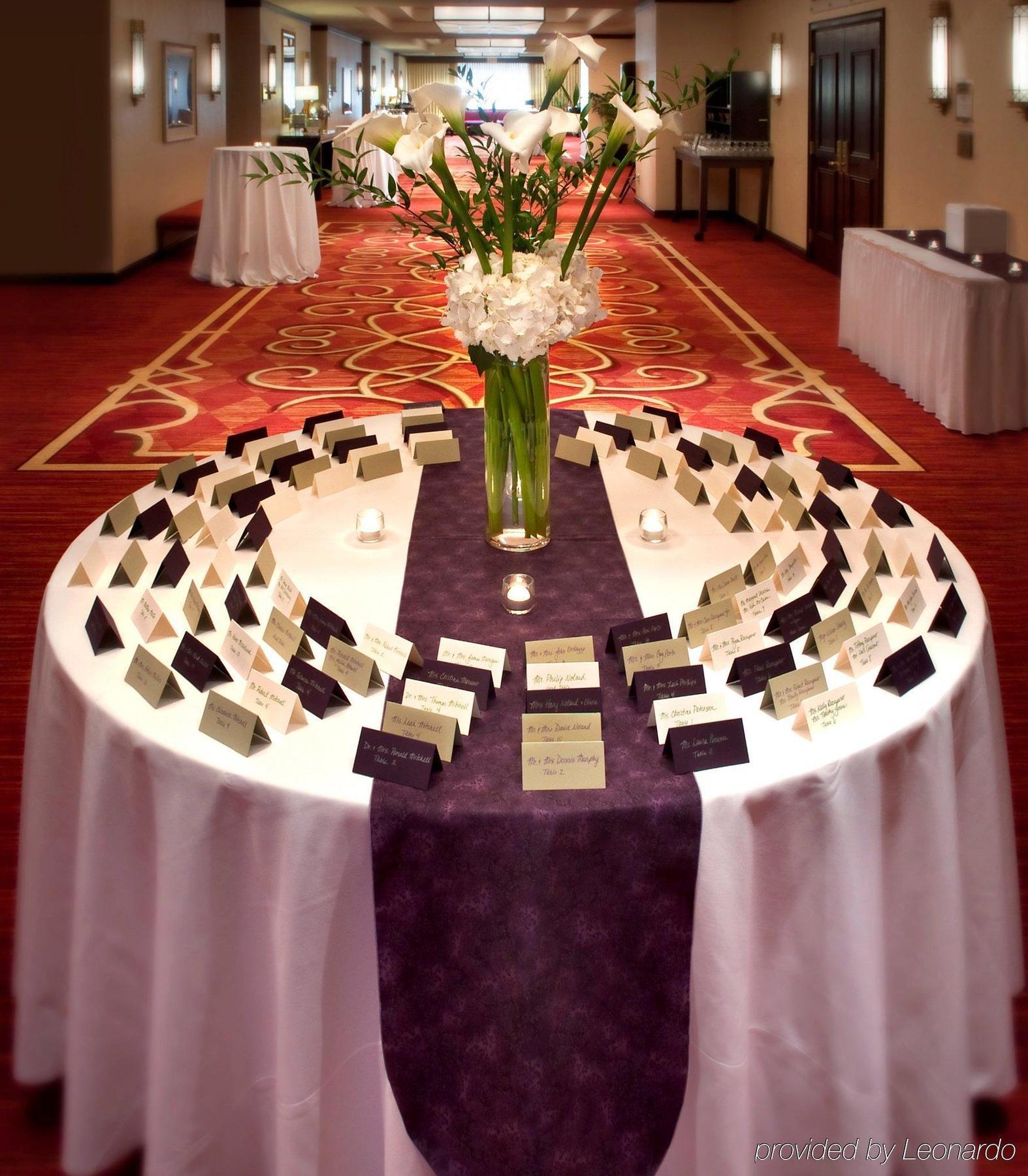 ทรัมบุล แมริออท เชลตัน Hotel Trumbull ภายนอก รูปภาพ