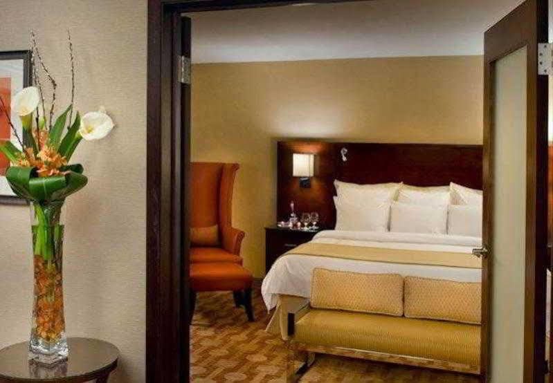 ทรัมบุล แมริออท เชลตัน Hotel Trumbull ภายนอก รูปภาพ